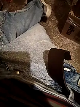 A man in public online show from October 15, 7:58 pm