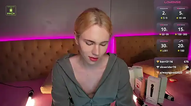 Snapshot of DanielPaige_ chatting on December 26, 7:27 pm DanielPaige online show from December 26, 7:27 pm