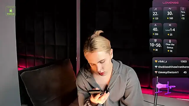 Snapshot of DanielPaige_ chatting on December 28, 3:59 pm DanielPaige online show from December 28, 3:59 pm