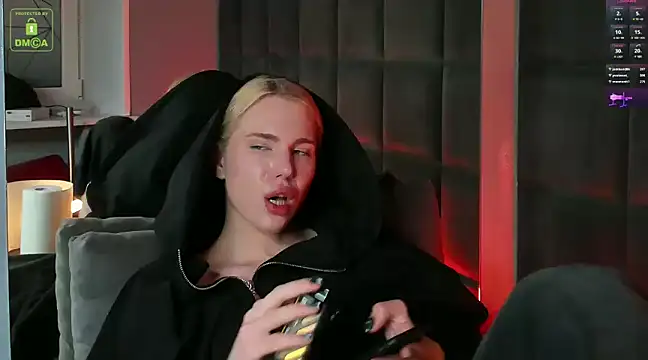 Snapshot of DanielPaige_ chatting on December 28, 7:43 pm DanielPaige online show from December 28, 7:43 pm