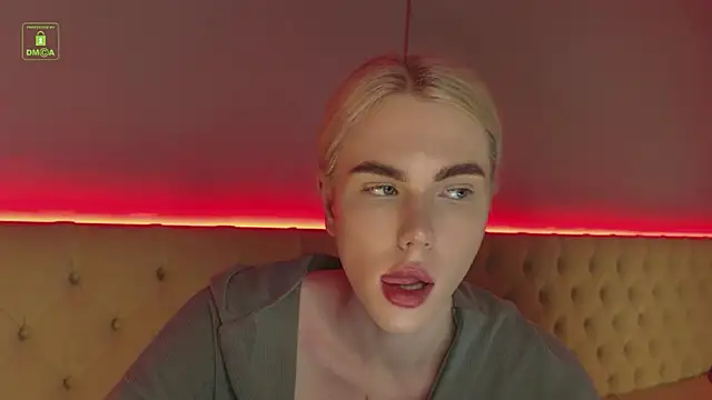 Snapshot of DanielPaige_ chatting on February 10, 3:32 pm DanielPaige online show from February 10, 3:32 pm