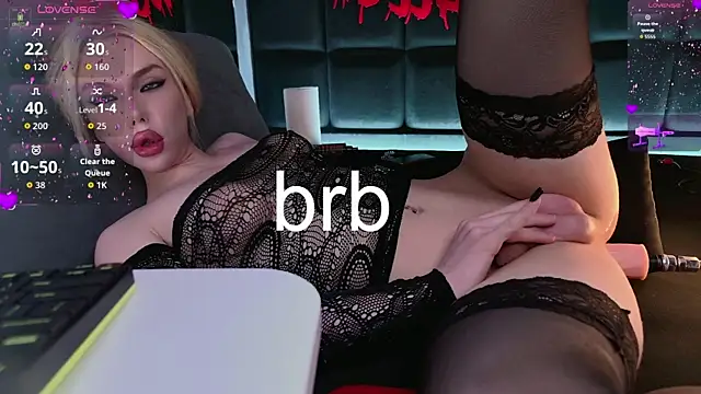 Snapshot of DanielPaige_ chatting on December 14, 11:37 am DanielPaige online show from December 14, 11:37 am