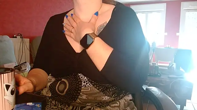 cruellaculdenfer67 online show from March 21, 1:45 pm