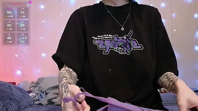 Snapshot of christy_memeow chatting on February 23, 5:39 pm christy memeow online show from February 23, 5:39 pm