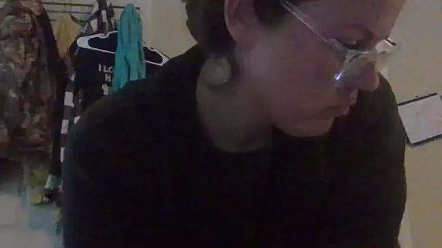 velvetta  online show from March 5, 5:29 pm