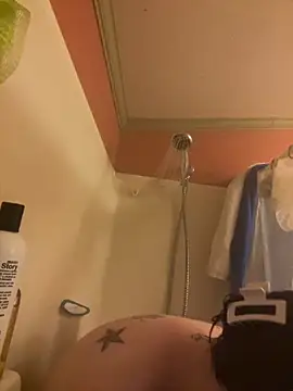 velvetta  online show from October 25, 4:42 am