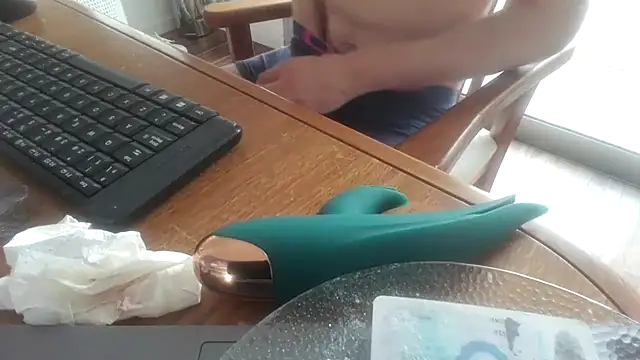 nicolaaaaas online show from March 4, 9:54 pm