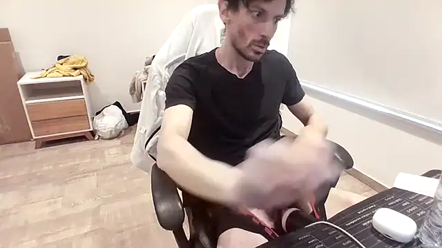 nicolaaaaas online show from October 24, 12:45 pm