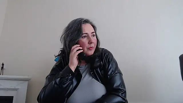 Snapshot of MilfGina chatting on February 25, 12:55 pm MilfGina online show from February 25, 12:55 pm