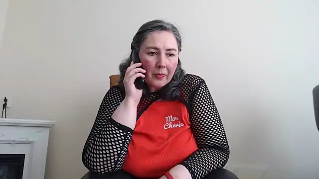 Snapshot of MilfGina chatting on March 7, 1:29 pm MilfGina online show from March 7, 1:29 pm