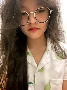 Krixxi22 online show from December 4, 4:16 pm