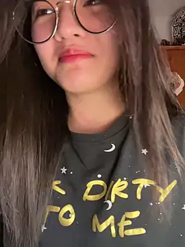 Krixxi22 online show from December 1, 2:55 pm