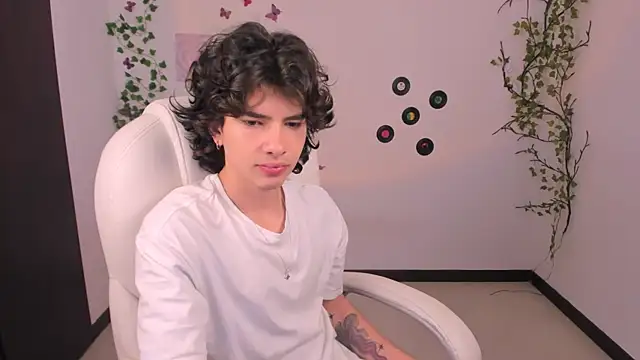 Angelo duarte online show from September 26, 6:01 pm