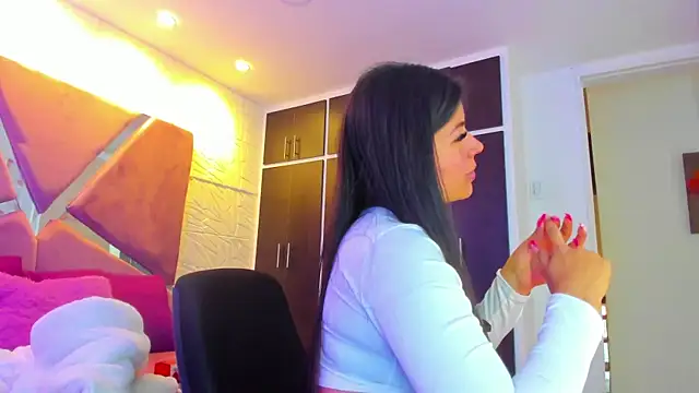 Charlotte Ice1 online show from March 8, 5:11 pm