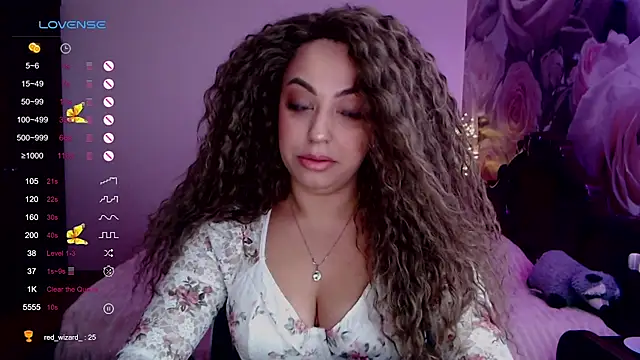  Just a queen 3 online show from December 3, 6:17 pm