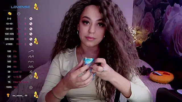  Just a queen 3 online show from December 8, 5:55 pm