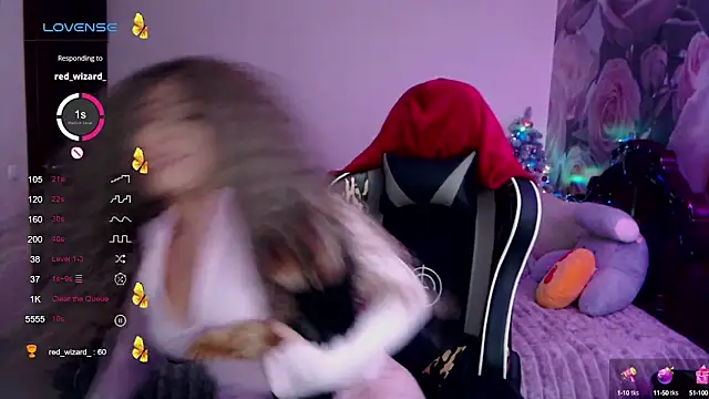  Just a queen 3 online show from February 4, 6:17 pm