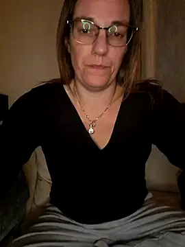 SpiceLea online show from December 15, 10:15 pm