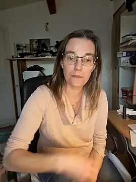 SpiceLea online show from January 9, 3:01 pm