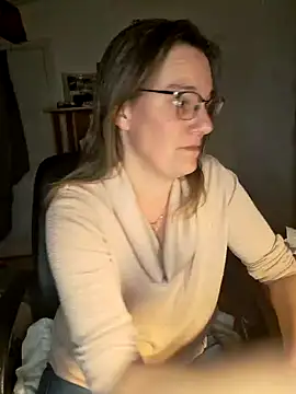 SpiceLea online show from January 9, 6:04 pm