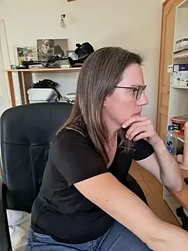 SpiceLea online show from January 13, 2:53 pm