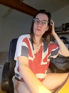 SpiceLea online show from February 10, 2:59 pm