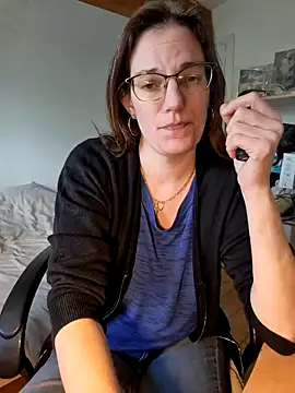 SpiceLea online show from February 28, 12:31 pm