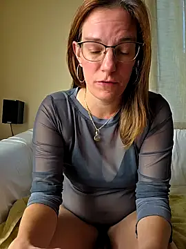 SpiceLea online show from October 10, 8:13 am