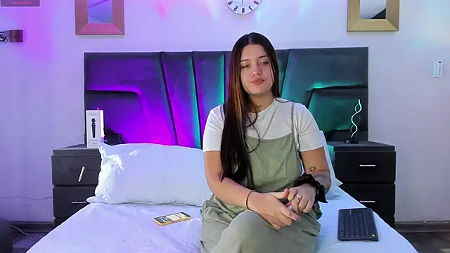 AndreaAndKarina online show from January 14, 12:35 pm