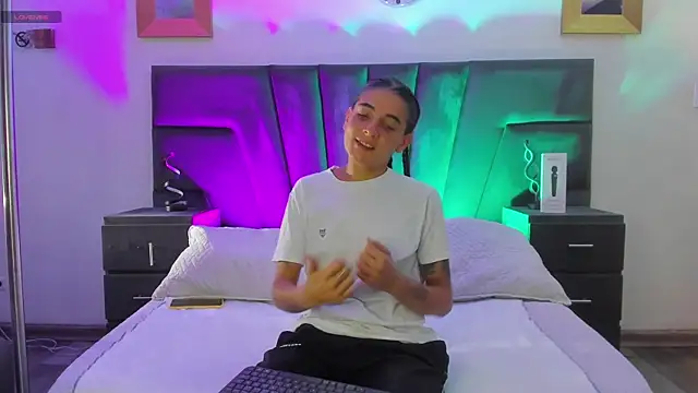 AndreaAndKarina online show from January 19, 12:50 pm