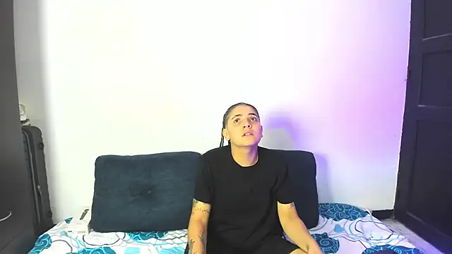 AndreaAndKarina online show from November 29, 12:02 am