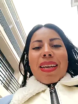  andrea30 online show from December 1, 11:59 am