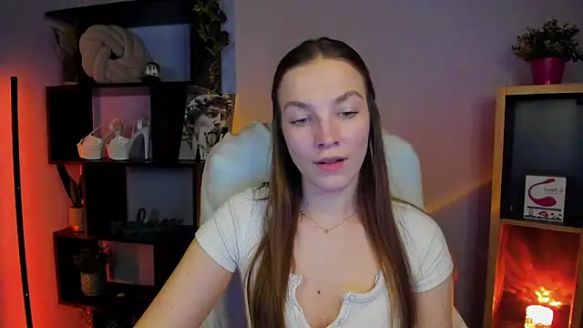 Snapshot of kenzie_x chatting on February 3, 9:08 am kenzie x online show from February 3, 9:08 am