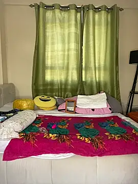 nur lin online show from February 22, 5:34 am