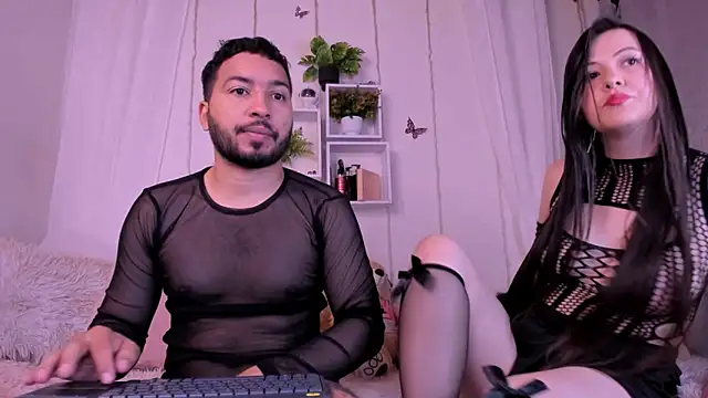 Idara and Edahi01 online show from February 23, 6:45 pm