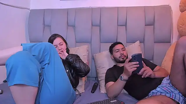 Idara and Edahi01 online show from February 27, 5:45 am