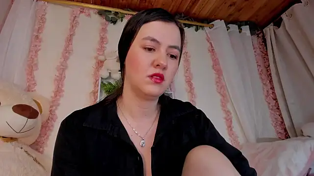 Idara and Edahi01 online show from September 27, 5:51 pm