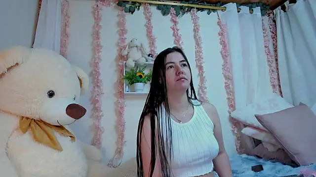 Idara and Edahi01 online show from October 21, 12:00 am