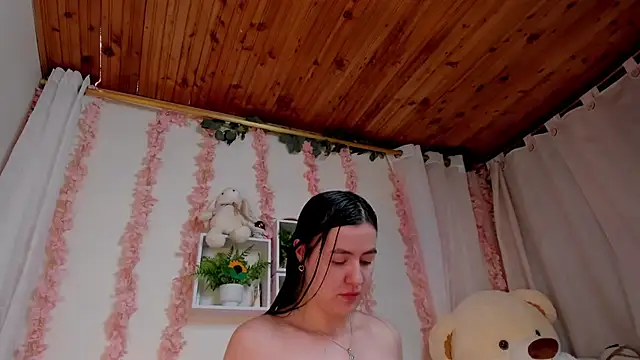 Idara and Edahi01 online show from October 22, 5:13 pm