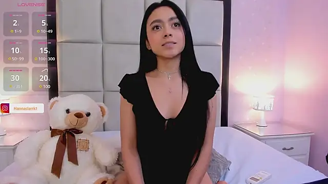 HannaClarrk  online show from December 23, 11:36 am