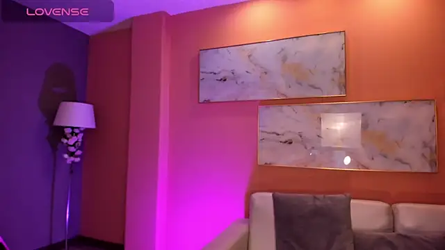 DonnaStonne online show from January 20, 7:25 pm