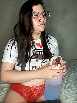 Snapshot of ariana_d20 chatting on February 14, 4:47 am ariana d20 online show from February 14, 4:47 am