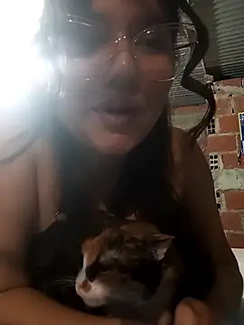 Snapshot of ariana_d20 chatting on March 4, 7:19 am ariana d20 online show from March 4, 7:19 am