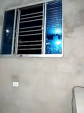 Snapshot of ariana_d20 chatting on October 7, 11:02 pm ariana d20 online show from October 7, 11:02 pm