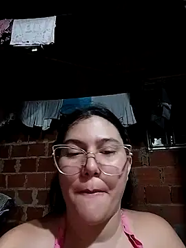 Snapshot of ariana_d20 chatting on October 11, 11:14 pm ariana d20 online show from October 11, 11:14 pm