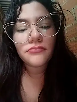 Snapshot of ariana_d20 chatting on November 24, 7:02 pm ariana d20 online show from November 24, 7:02 pm