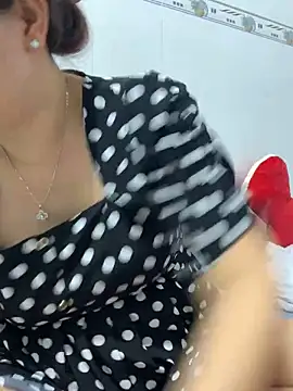 Baby-bigtits online show from March 4, 9:40 am