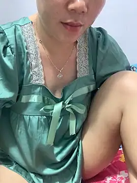 Baby-bigtits online show from September 28, 12:32 pm