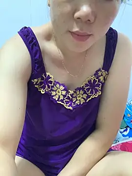 Baby-bigtits online show from November 21, 11:47 pm