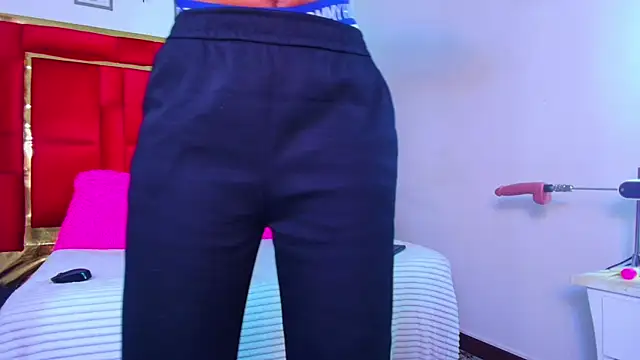 Snapshot of CoralHarrinson chatting on September 20, 5:25 pm CoralHarrinson online show from September 20, 5:25 pm